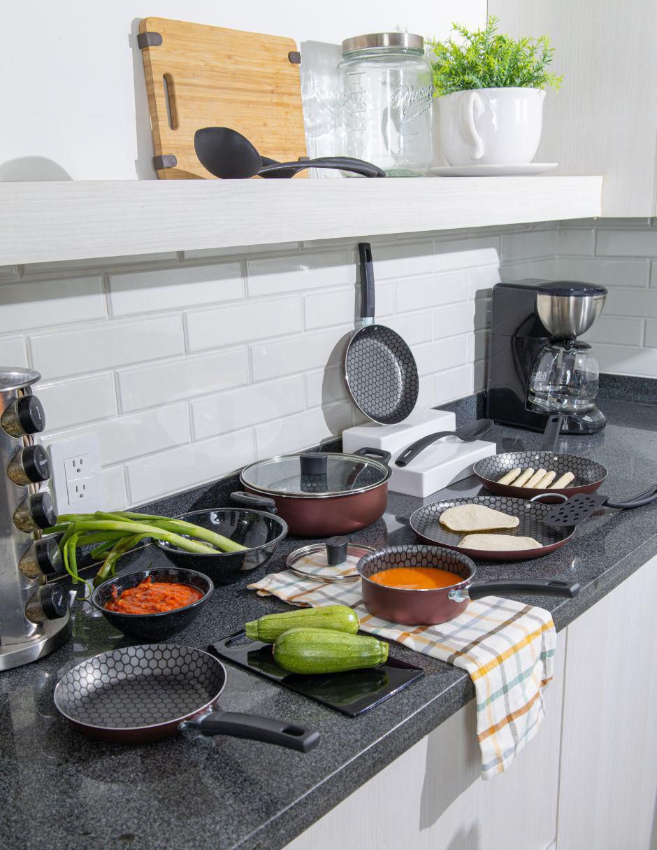 Batería de cocina Equipa tu cocina de aluminio antiadherente diamante 15 piezas