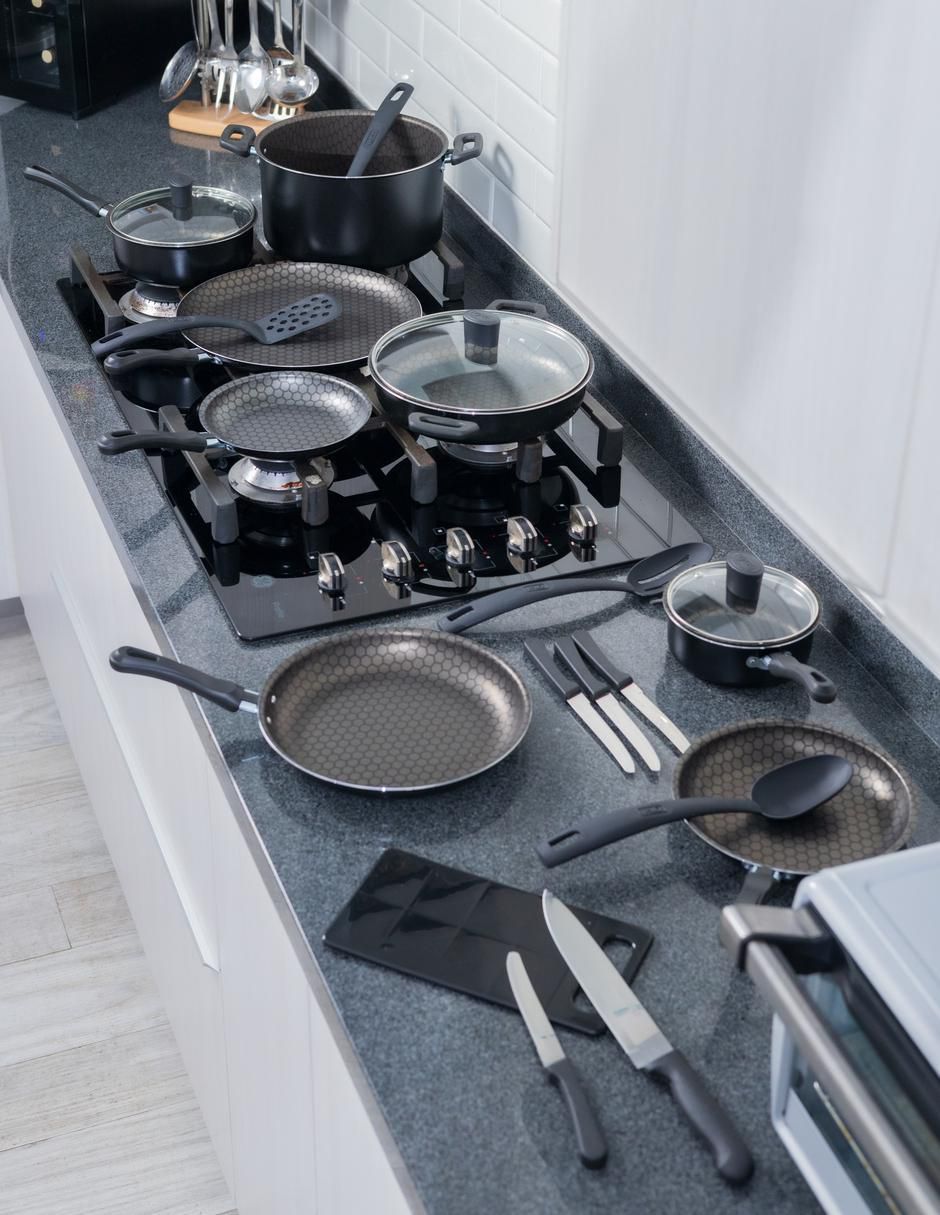 Batería de cocina Línea Ahorrador de aluminio antiadherente thermocell 21 piezas
