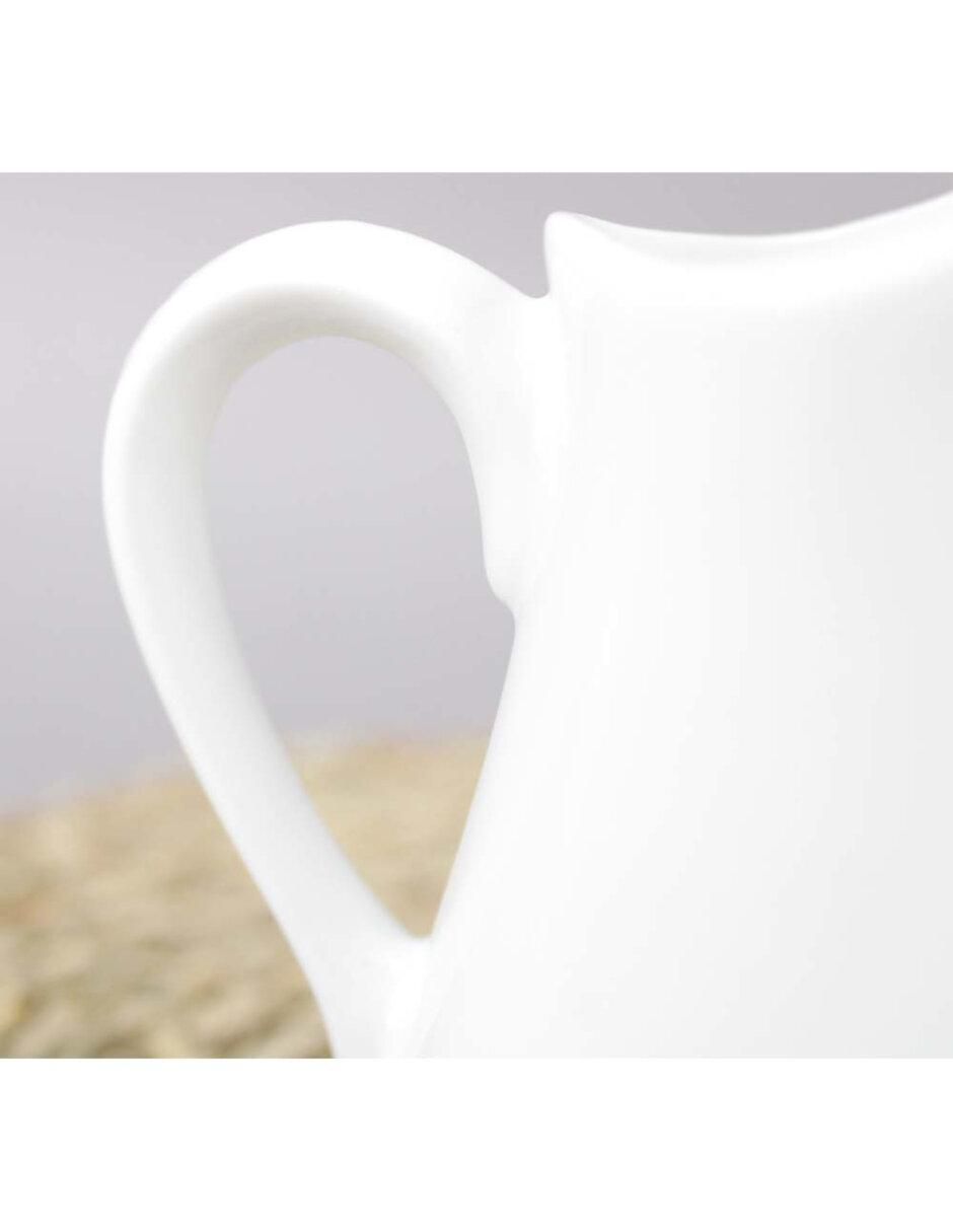 Jarra de porcelana