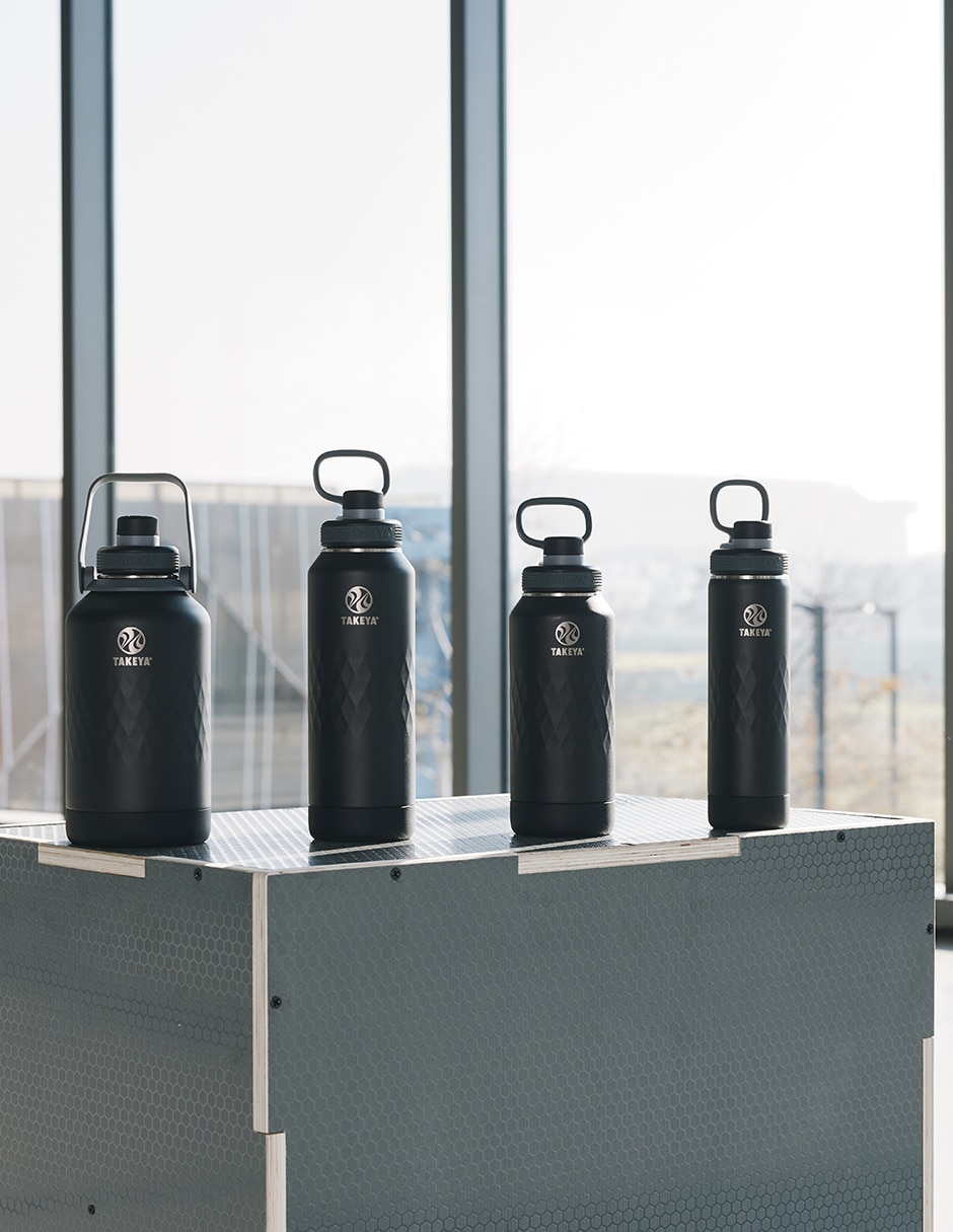 Termo de acero inoxidable Core con tapa rosca 650 ml 6