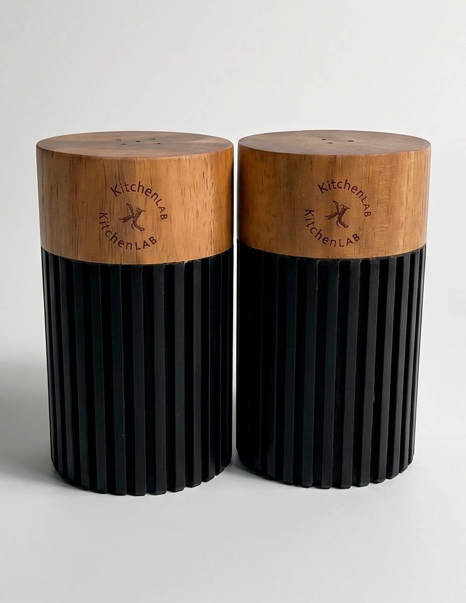 Set salero y pimentero de madera 1
